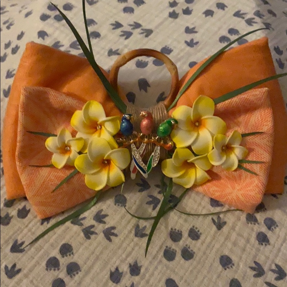 Disney bow